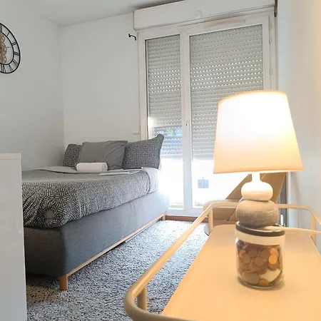 Séjour chez l'habitant Cozy With Private Bathroom Near Paris Ladefense Arena *